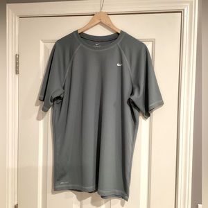 Nike Dri- Fit T-Shirt L
